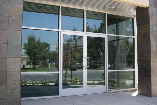 Leesburg-commercial-door-repair
